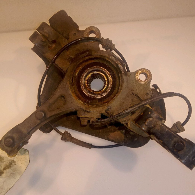 Moyeu avd occasion PEUGEOT BIPPER Phase 1 03-2008->... 1.4 HDI 70ch 332677 2