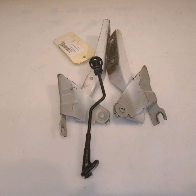 Compas d capot occasion VOLKSWAGEN UP 1S0823302 1