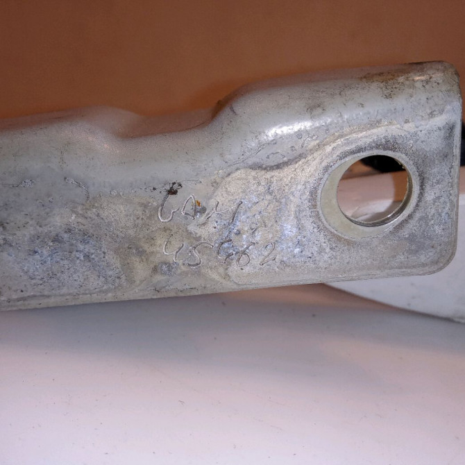 Compas d capot occasion VOLKSWAGEN UP 1S0823302 3