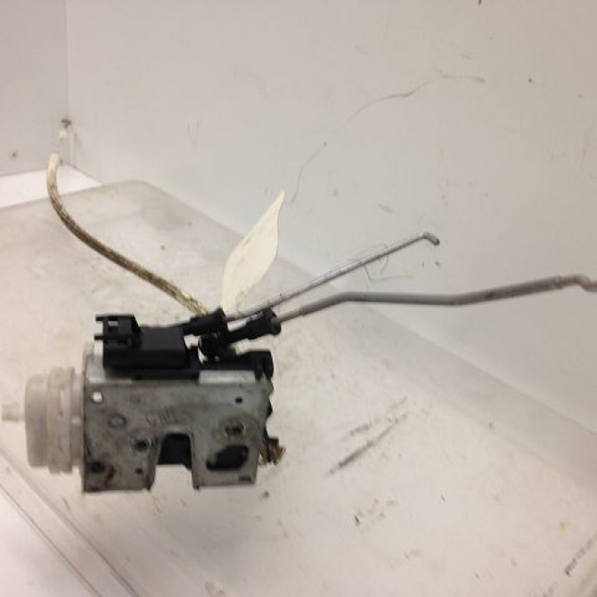 Serrure porte avd occasion AUDI A4 I Phase 2 02-1999->01-2001 4D1837016D 2