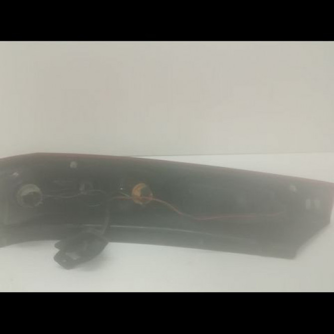 Feu arrière droit occasion FORD FIESTA V Phase 2 10-2005->10-2008 1.4 TDCI 1432269 2