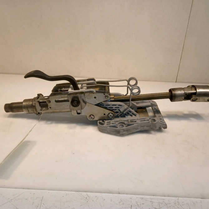 Colonne de direction non assistee occasion AUDI A6 II Phase 2 07-2001->05-2004 4B0419502H 1