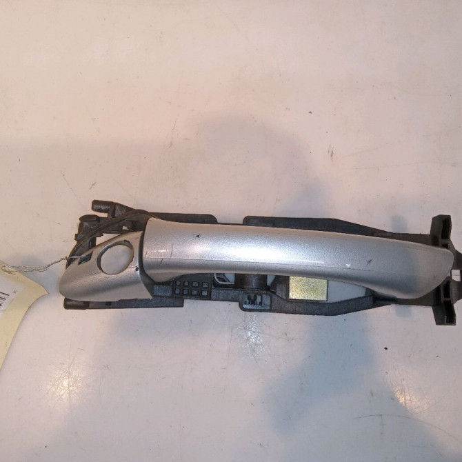 Poignee ext porte avg occasion MERCEDES CLASSE C COUPE SPORT II Phase 1 03-2001->03-2004 21176007709999 1