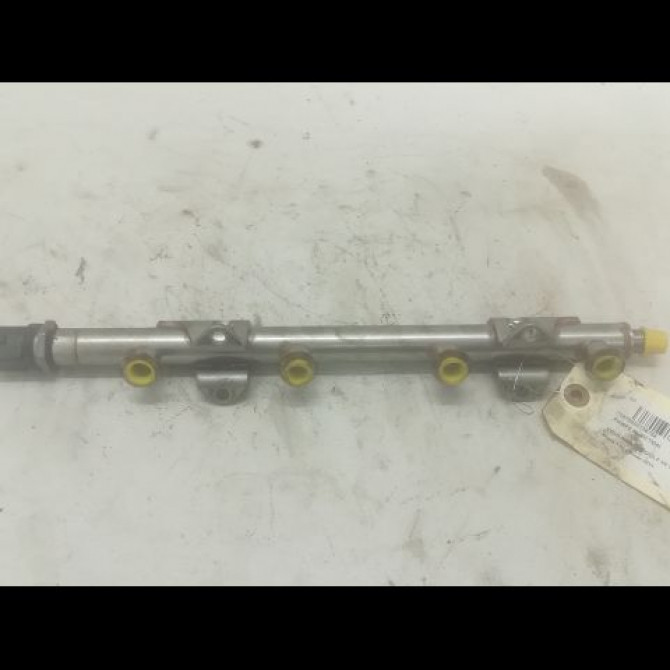 Rampe injection occasion VOLKSWAGEN GOLF VII GOLF VII Phase 1 2012-10-01->2017-06-30 1.4 TSI 150ch 4E133320D 1