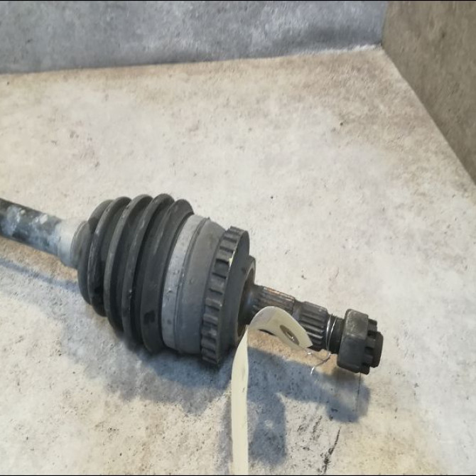 Transmission avant gauche occasion OPEL CORSA III Phase 1 10-2000->08-2003 1.0i 12v 93169647 2