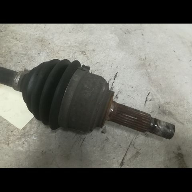 Transmission avant gauche occasion NISSAN MICRA III Phase 2 11-2005->11-2007 1.2i 65ch 39101AY100 2