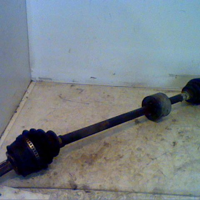 Transmission avant droite occasion LANCIA YPSILON IV Phase 1 10-2003->10-2006 1.2i 60ch 46307890 1