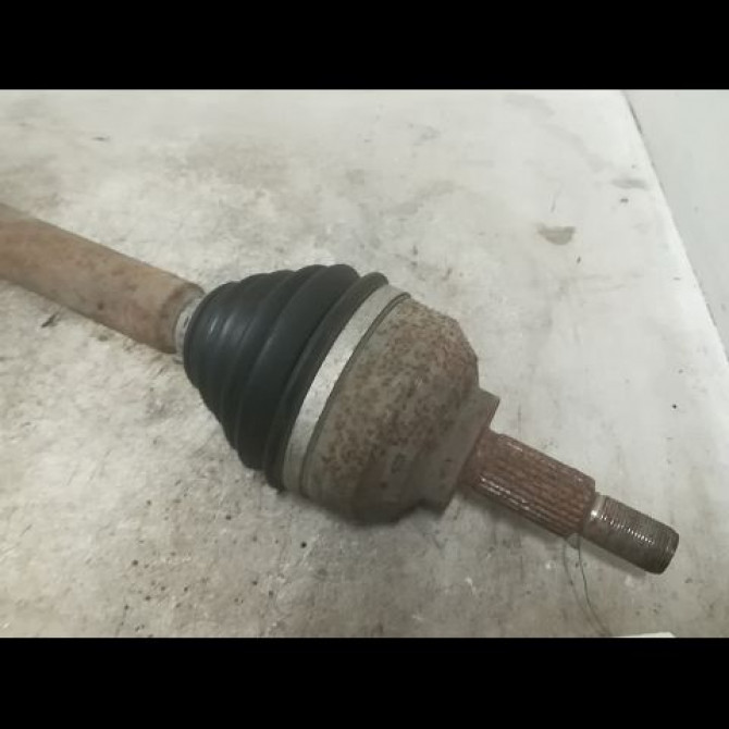 Transmission avant droite occasion RENAULT LAGUNA II Phase 1 11-2000->03-2005 2.2 DCI 8200441361 2