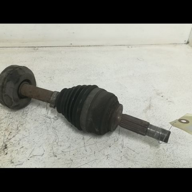 Transmission avant droite occasion DACIA SANDERO I Phase 1 06-2008->10-2012 1.2 16v 75ch 8201045819 2