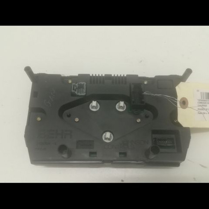 Commande de chauffage occasion PEUGEOT 307 Phase 1 SW 03-2002->07-2004 2.0 HDi 110ch 2