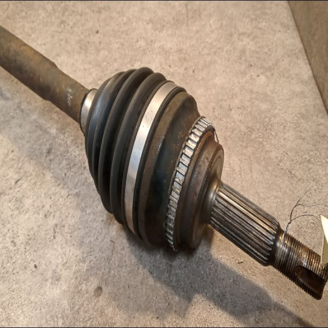 Transmission avant droite occasion TOYOTA RAV4 II Phase 2 10-2003->12-2005 115 D-4D 2