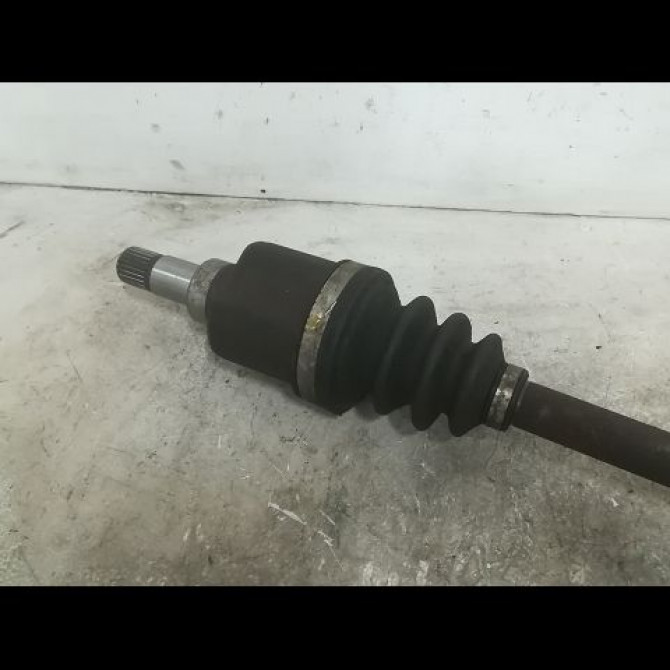 Transmission avant gauche occasion PEUGEOT 207 Phase 1 04-2006->06-2013 1.4 HDI 3272LA 3