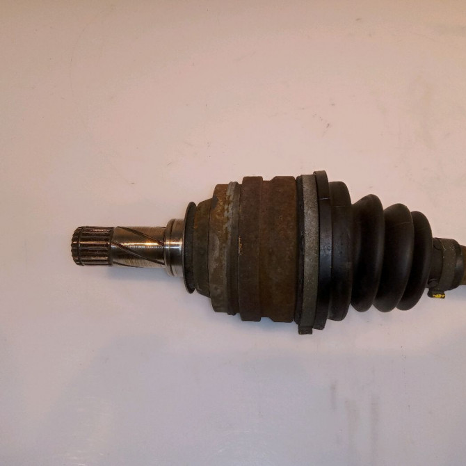 Transmission avant droite occasion OPEL CORSA II Phase 1 03-1993->04-1997 1.4i 26029827 3