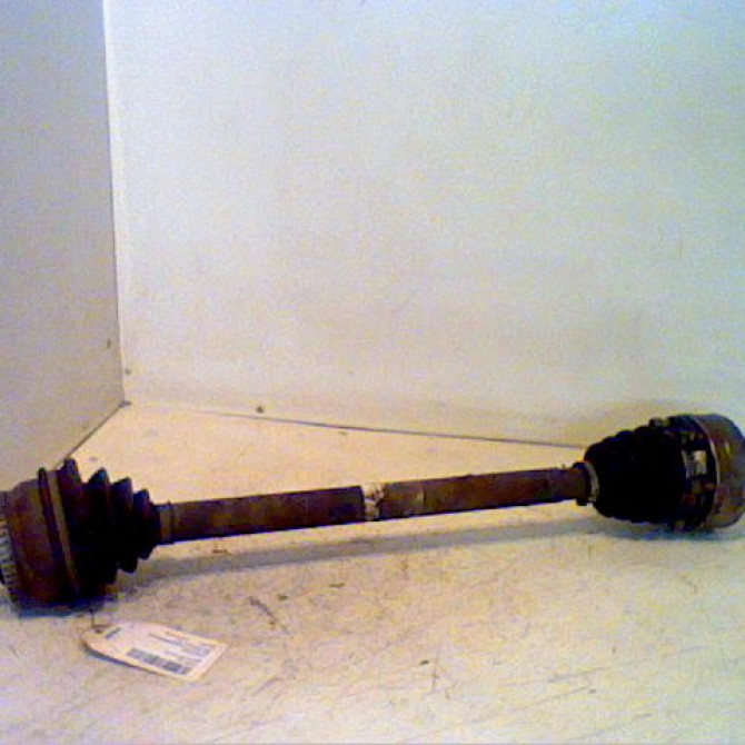 Transmission avant droite occasion AUDI A4 I Phase 2 02-1999->01-2001 1.6i 8v 100ch 8D0407454X 1