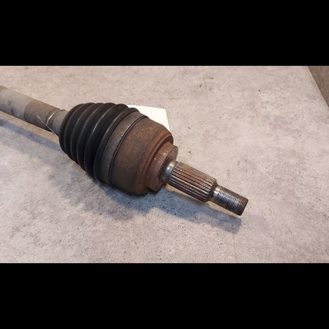 Transmission avant droite occasion RENAULT SCENIC II Phase 1 03-2004->09-2006 1.6i 16v 8200216625 2