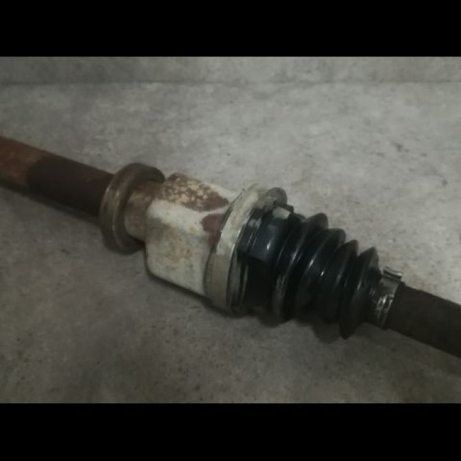 Transmission avant droite occasion RENAULT CLIO CAMPUS II Phase 1 07-2006->07-2009 1.5 DCI 65ch 8200749390 3