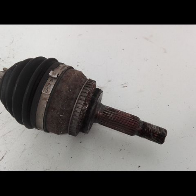 Transmission avant gauche occasion TOYOTA COROLLA VERSO II Phase 1 05-2004->06-2007 115 D-4D 434200F020 2