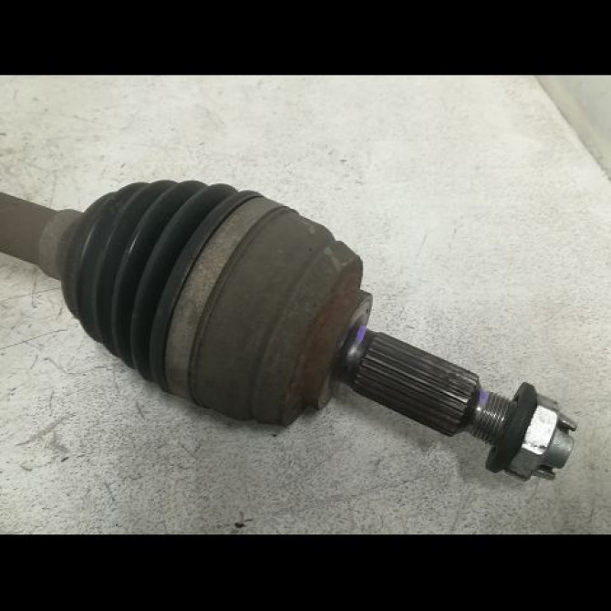 Transmission avant droite occasion RENAULT MEGANE III Phase 1 11-2008->01-2012 1.9 DCI 130ch 391001339R 2