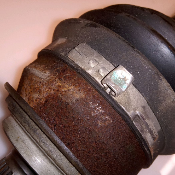 Transmission avant gauche occasion TOYOTA YARIS III Phase 2 06-2014->... 1.5 100ch 434200D411 2