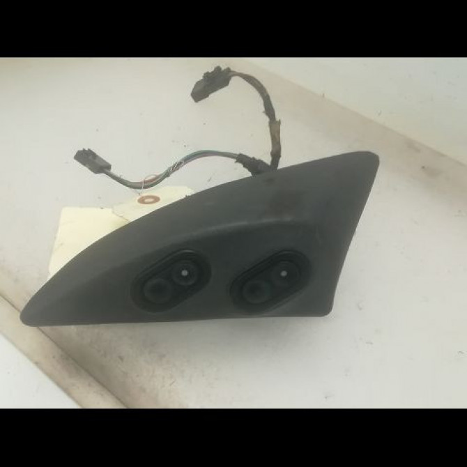 Commande lève-glace porte avant gauche occasion OPEL CORSA II Phase 1 03-1993->04-1997 1.5 TD 90431007 1