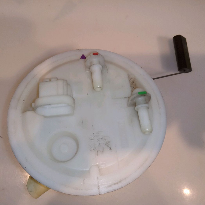 Jauge a carburant occasion RENAULT MEGANE SCENIC I Phase 2 08-1999->06-2003 7700429144 3