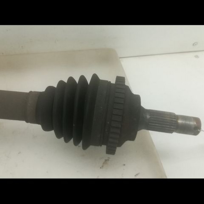 Transmission avant gauche occasion PEUGEOT 206 206 phase 1 SW 2002-06-01->2006-12-31 1.6i 109ch 3272AE 2