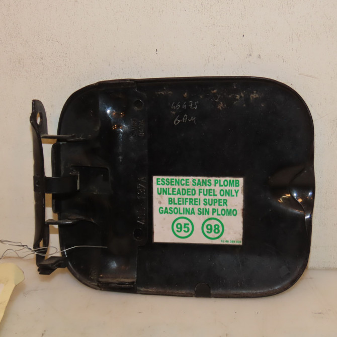 Volet de trappe carburant occasion DACIA LOGAN I Phase 2 07-2008->12-2012 1.4 MPI 6001546761 2