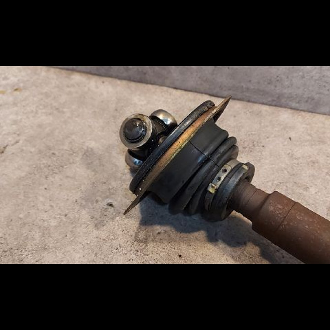 Transmission avant gauche occasion RENAULT LAGUNA II Phase 2 03-2005->09-2007 1.9 DCI 125ch 8200470129 3