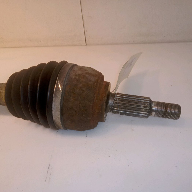 Transmission avant gauche occasion RENAULT SCENIC II Phase 2 09-2006->04-2009 1.5 DCI 105ch 8200330413 2