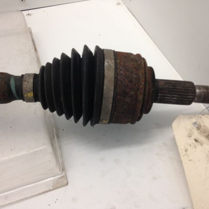 Transmission avant droite occasion RENAULT LAGUNA III Phase 1 10-2007->10-2010 8200934677 2