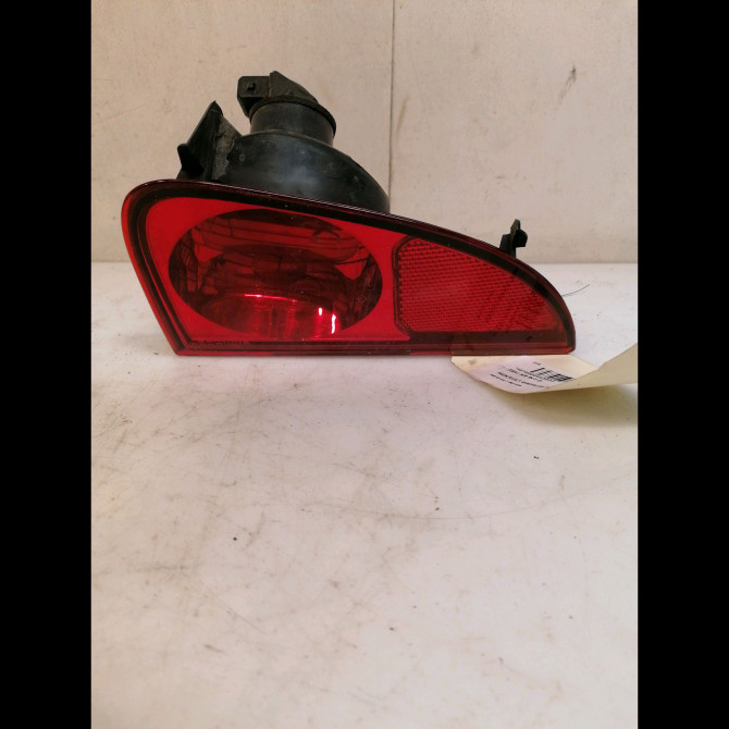 Feu arrière intérieur droit occasion RENAULT ESPACE IV Phase 2 03-2006->07-2012 1