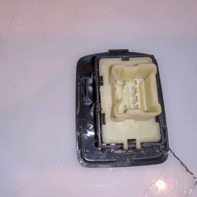 Commande lève-glace porte avant droite occasion RENAULT KANGOO II Phase 2 01-2013->... 1.5 DCI 75ch 2