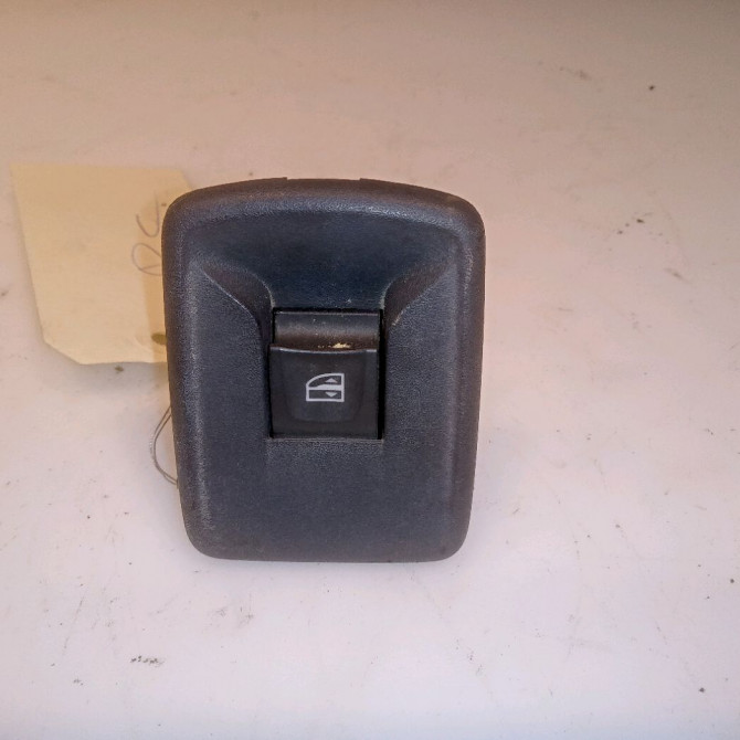 Commande lève-glace porte avant droite occasion RENAULT KANGOO II Phase 2 01-2013->... 1.5 DCI 90ch 1