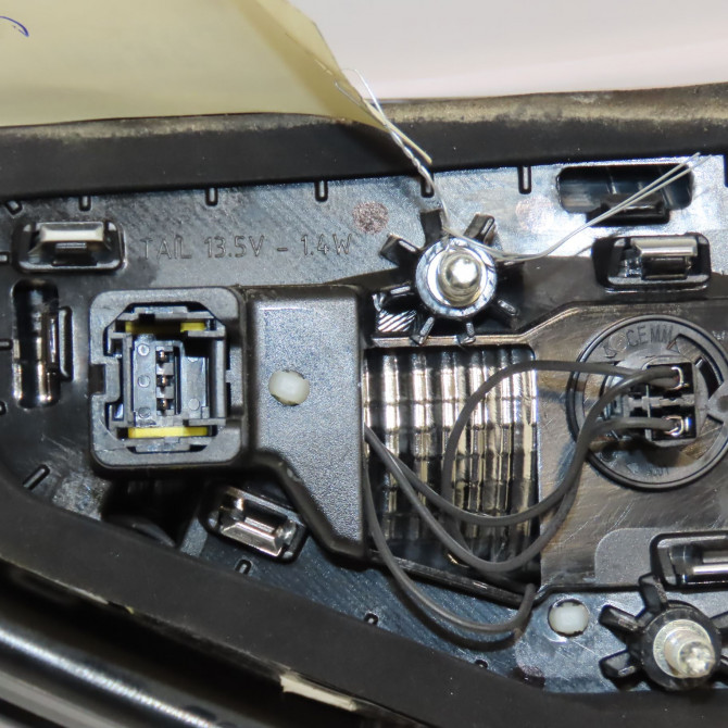 Feu arrière interieur gauche occasion RENAULT MEGANE IV Phase 1 12-2015->... 1.5 DCi 115ch 265550248R 3