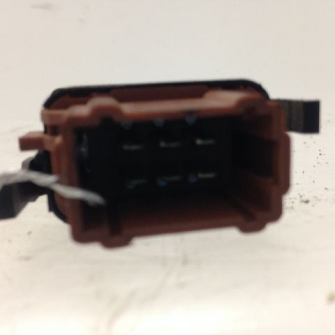 Commande lève-glace porte avant droite occasion RENAULT TRAFIC II Phase 1 10-2001->08-2006 1.9 DCI 8v 100ch 2