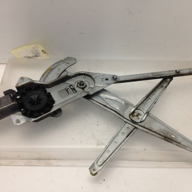 Mecanisme+moteur leve-glace avg occasion RENAULT KANGOO I Phase 1 09-1997->06-2003 1.9 D 7700303543 1