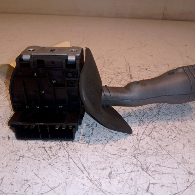 Commande essuie glace occasion RENAULT TWINGO I Phase 3 08-2000->06-2007 1.2i 8v 60ch 7701046628 2