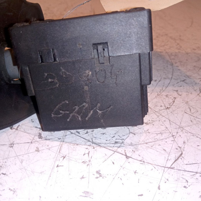 Commande essuie glace occasion RENAULT TWINGO I Phase 3 08-2000->06-2007 1.2i 8v 60ch 7701046628 3