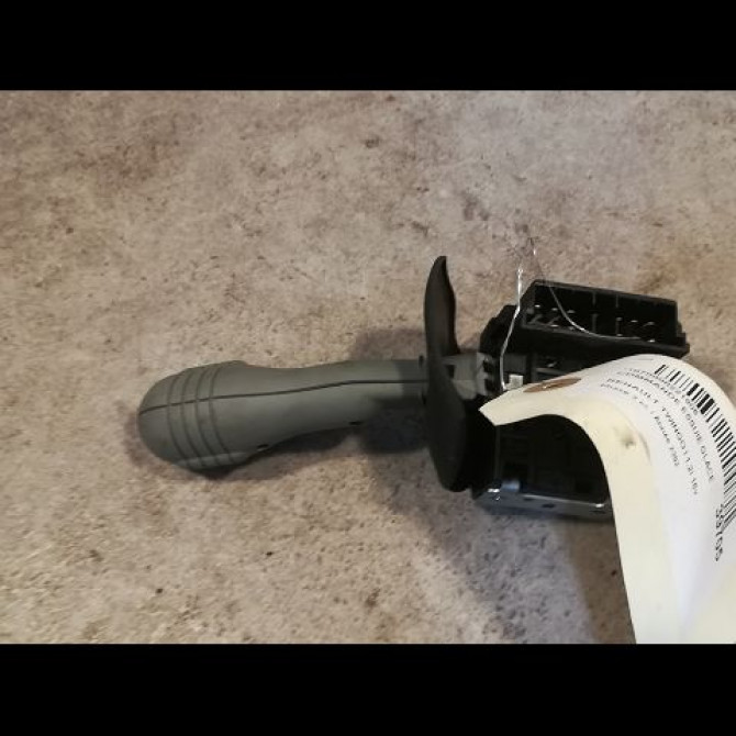 Commande essuie glace occasion RENAULT TWINGO I Phase 3 08-2000->06-2007 1.2i 16v 7701046628 2