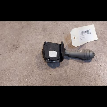 Commande essuie glace occasion RENAULT TWINGO I Phase 3 08-2000->06-2007 1.2i 16v 7701046628
