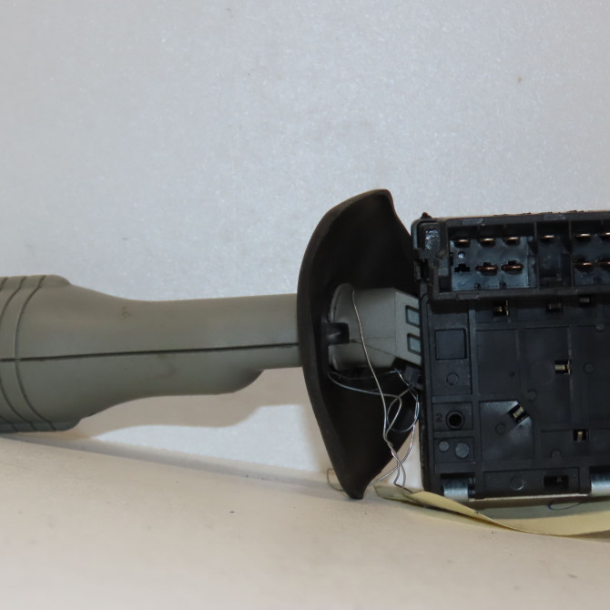 Commande essuie glace occasion RENAULT TWINGO I Phase 2 08-1998->08-2000 1.2i 60ch 7701046628 2