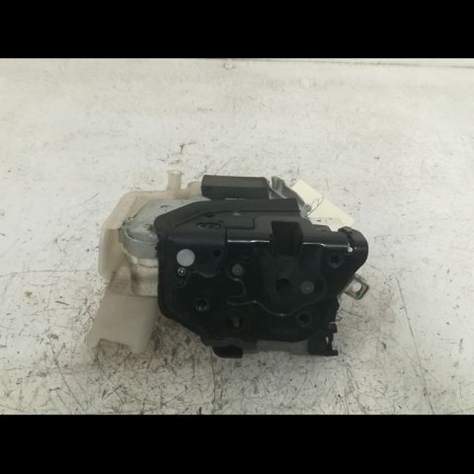 Serrure porte avg occasion AUDI A1 Phase 1 06-2010->03-2015 1.2 TFSI 86ch 8J1837015F 1