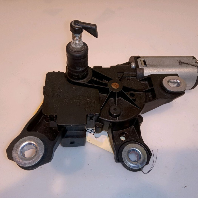 Moteur essuie-glace arrière occasion AUDI A1 Phase 1 06-2010->03-2015 1.2 TFSI 86ch 4G9955711C 2