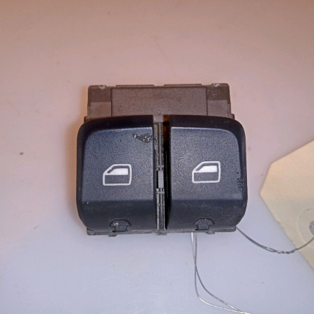 Commande lève-glace porte avant gauche occasion AUDI A1 Phase 1 06-2010->03-2015 1.2 TFSI 86ch 8X0959851A5PR