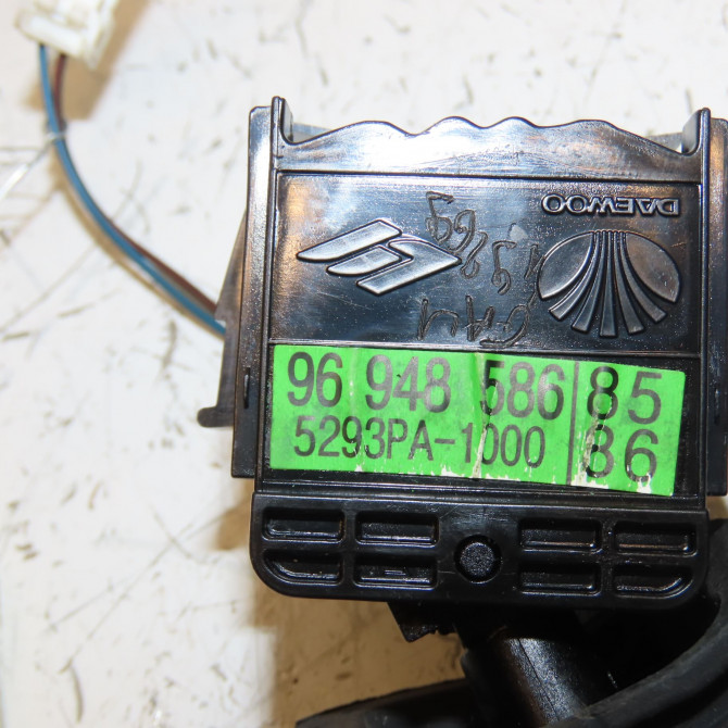 Commande essuie glace occasion CHEVROLET SPARK Phase 1 01-2010->09-2012 1.0i 16v 68ch 96948586 2