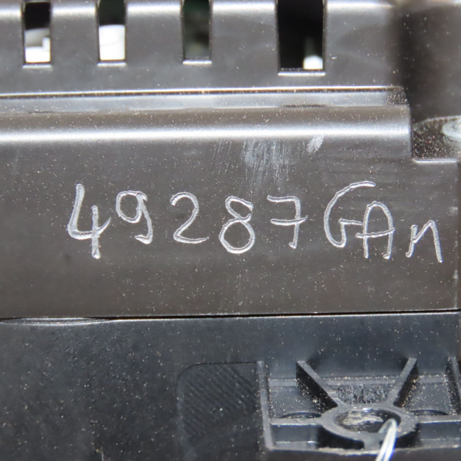 Compteur occasion AUDI A1 8X0920930M 5