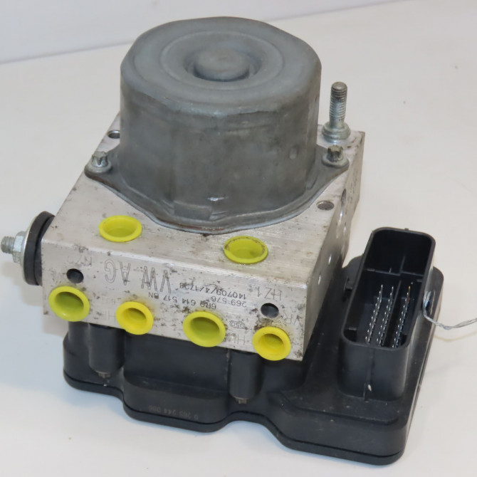 Unité hydraulique ABS occasion AUDI A1 6R0614517CBBEF 1