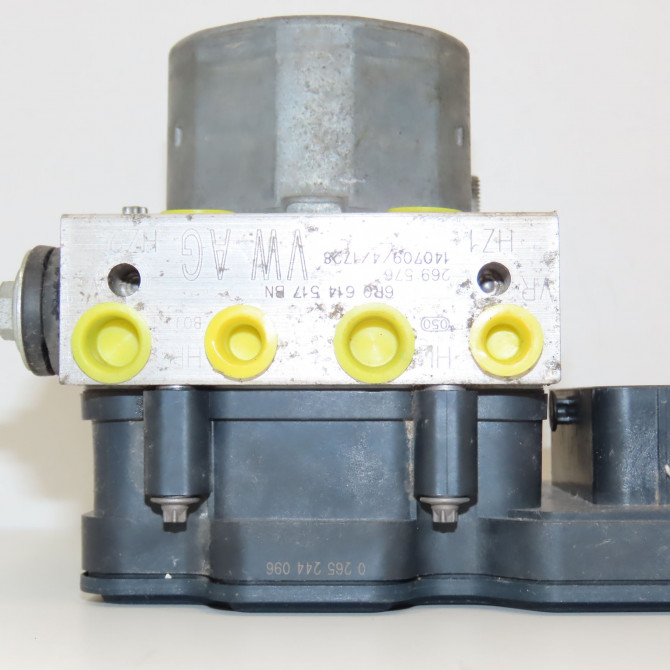 Unité hydraulique ABS occasion AUDI A1 6R0614517CBBEF 3