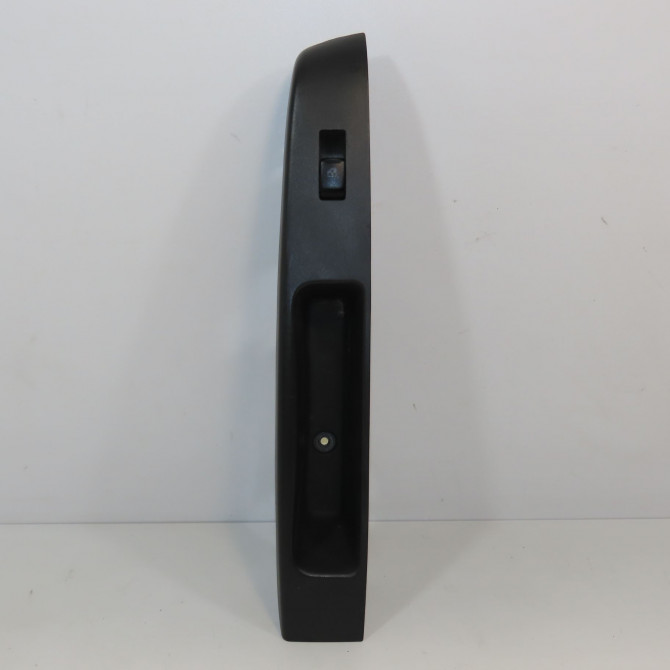 Commande lève-glace porte avant droite occasion CHEVROLET SPARK Phase 1 01-2010->09-2012 95015361 1