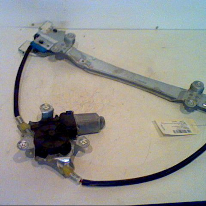 Mecanisme+moteur leve-glace avg occasion RENAULT TWINGO II Phase 1 06-2007->11-2011 1.5 DCI 75ch 8200384743 1